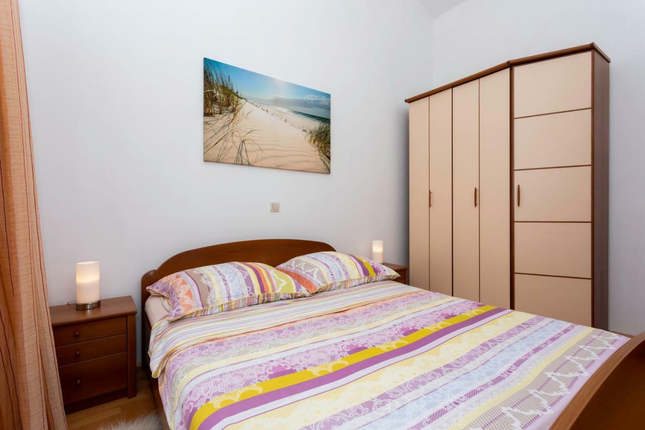 Villa Pianka Krk Town Exterior foto